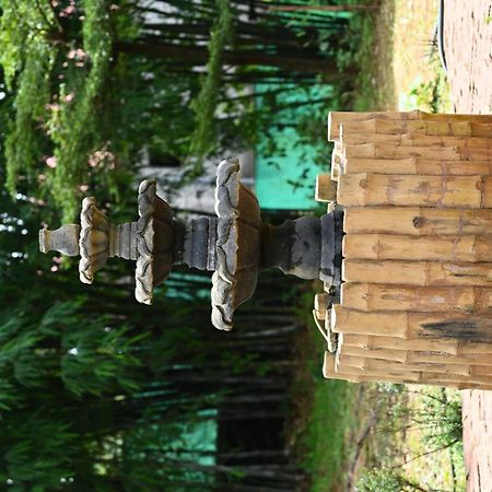 Bamboo And Bricks Resort Welhe Exteriör bild