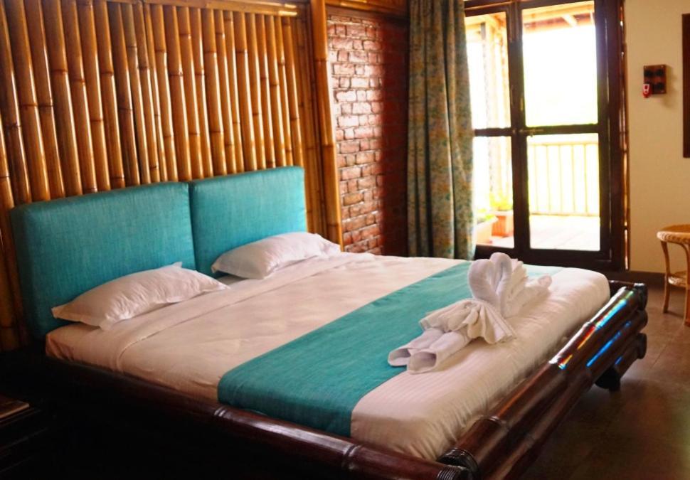 Bamboo And Bricks Resort Welhe Exteriör bild